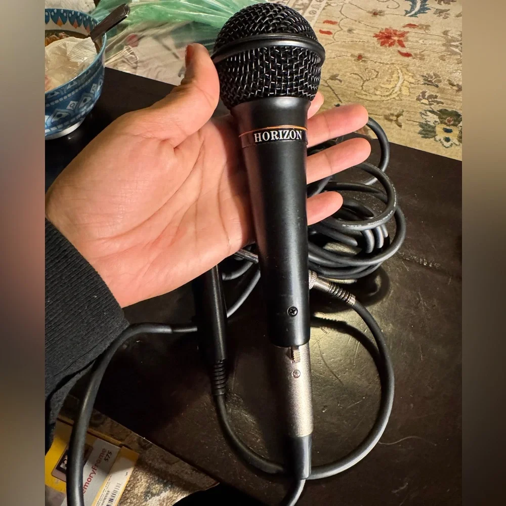 Horizon wired Microphone black and silver
